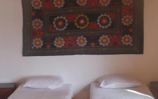 Sarrafon B&B