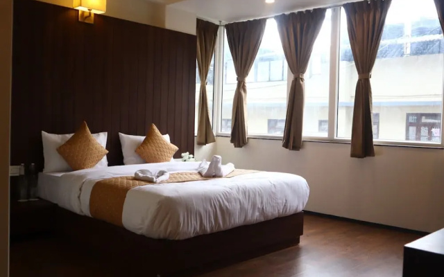 Dream Glory Hotel