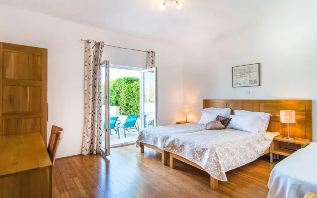 Magnificent Villa in Supetar With Swimming Pool