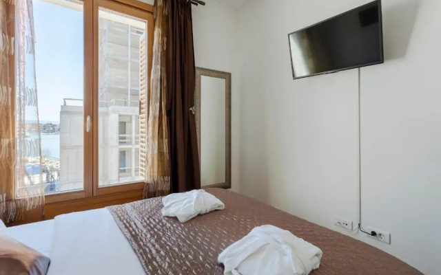 New luxury apartment Nives on seaside