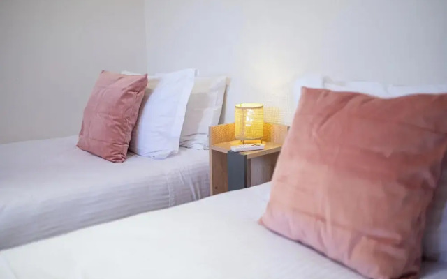 Lumina Apartment with Shared Pool
