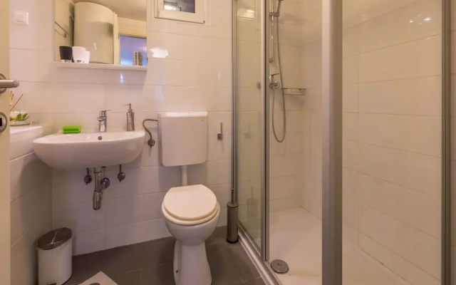 Apartments Hinic