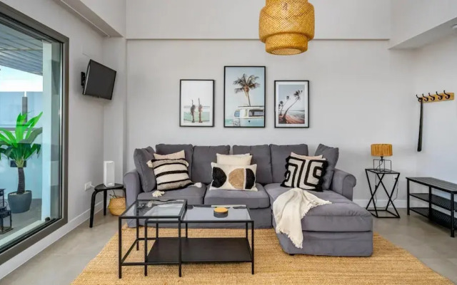 Top-floor Apartment With Pool Ref 20