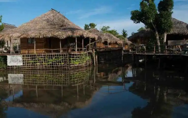 Baan​ Tonlamphu​ Pakpra