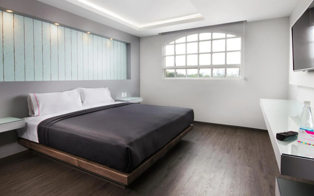 Hotel MX congreso CDMX, Trademark Collection by Wyndham