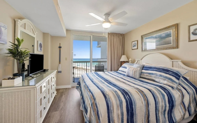 Pelican Beach 0815 2 Bedroom Condo by Pelican Beach Management