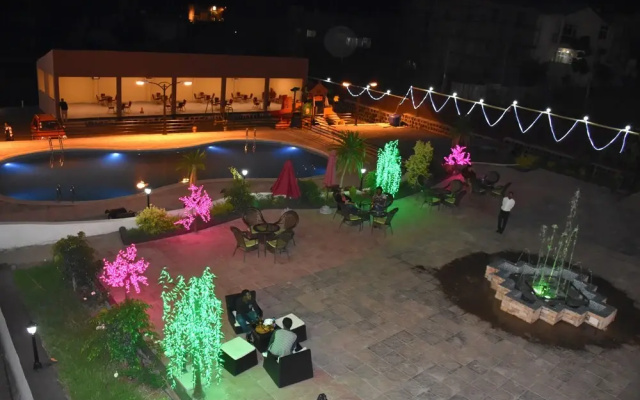 The Ruth Hotel
