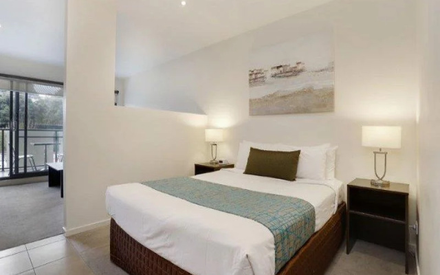ViQi By Astra Apartments
