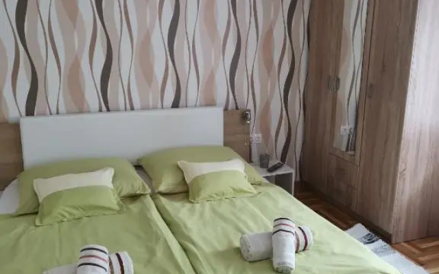 Lili Apartman