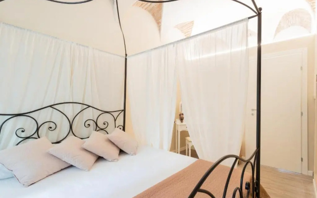 Romantic Escape in the 400s