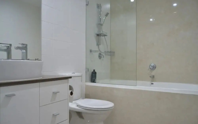 Modern and Spacious 2 Bedroom Apartment in Ultimo