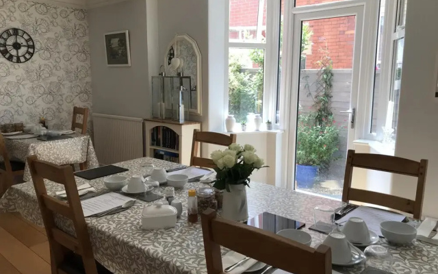 The Glastonbury Townhouse