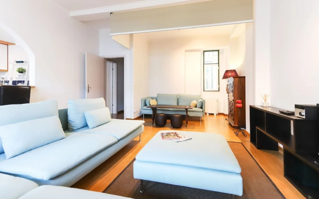 Rato Elegant By Homing