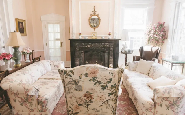 The Bykenhulle House