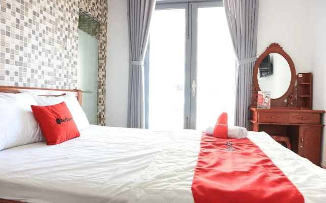 Reddoorz Near Khu che xuat Tan Thuan
