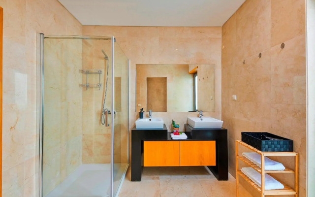 Stylish Apartment in Tavira Centre with Shared Pool