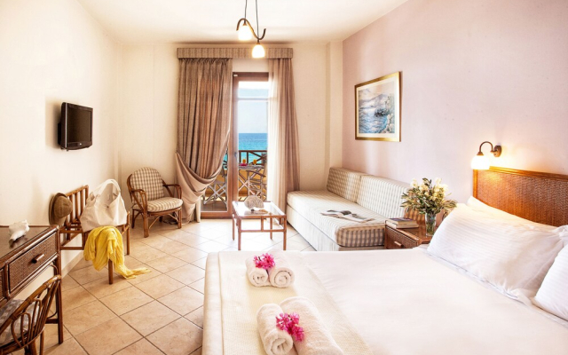 Paralio Hotel