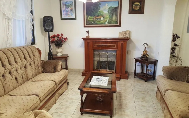 Almoloya De Juarez Colonial House
