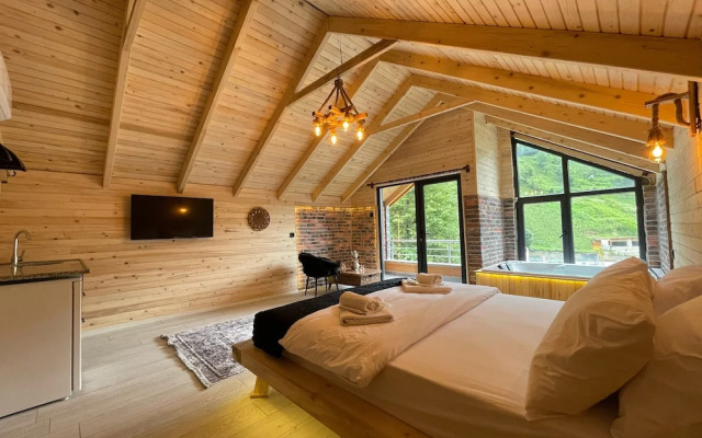 Riverside Suite & Bungalow