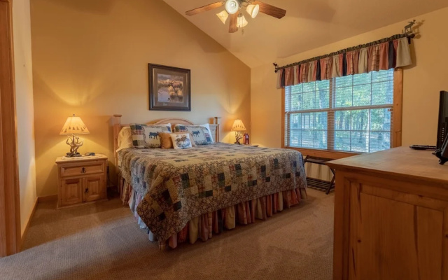 Grey Moose Lodge 2 Bedroom Cabin