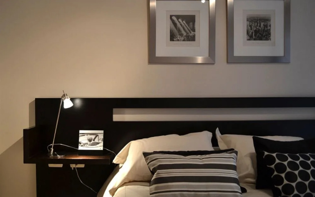 Plaza Suites Apartments