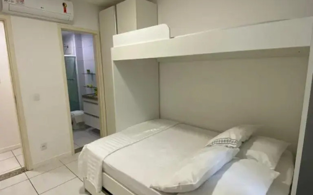 Muro Alto Condomínio Club Flat 401 Torre 5/A