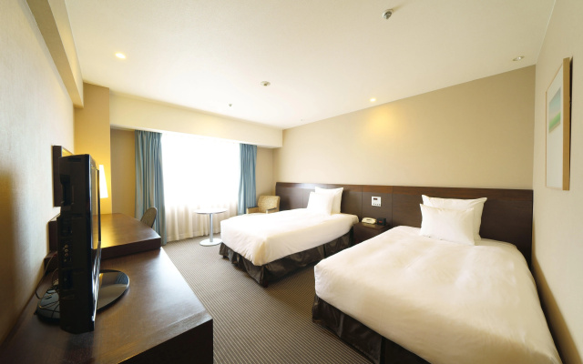 Отель ANA Crowne Plaza Hiroshima, an IHG Hotel