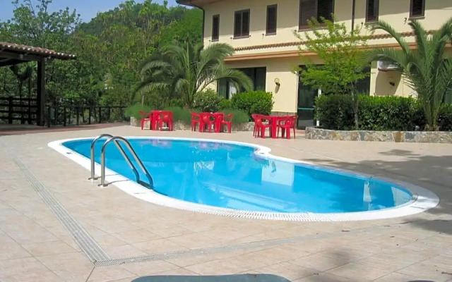 Hotel Chiar Di Luna