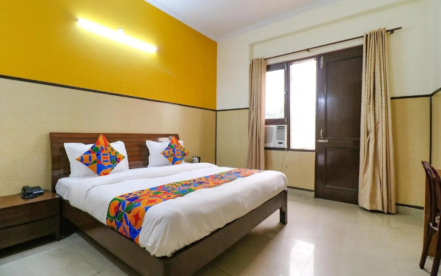 FabHotel Elite Peak