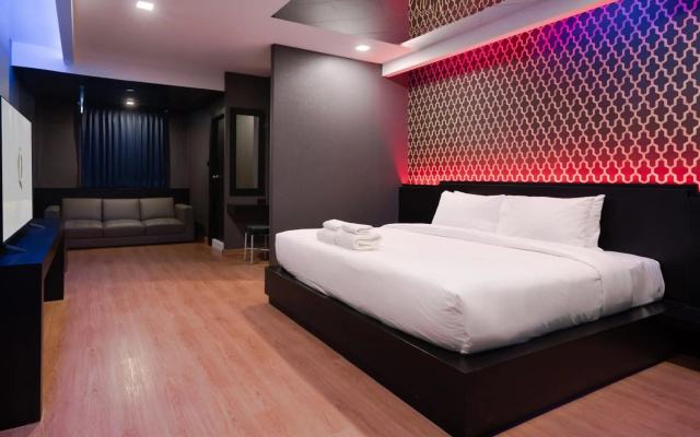 G Boutique Silom Hotel