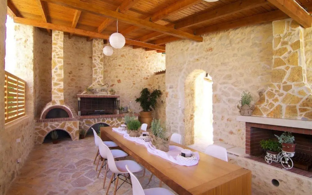 Elena Villa, a luxury touch, By ThinkVilla