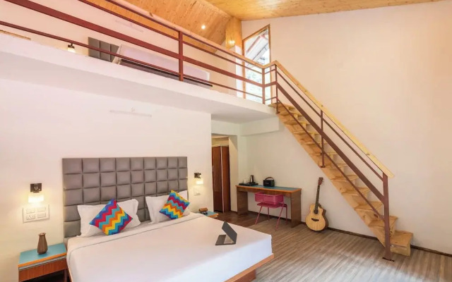 goSTOPS PLUS Kasol Manikaran Road, Bar and Hostel