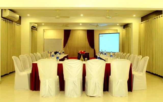 OYO 1019 Hotel Flora Inn