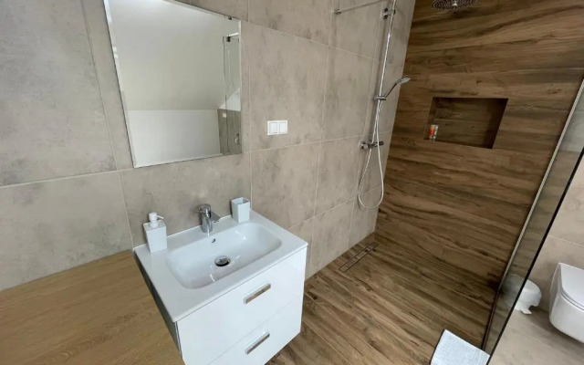 Apartament Rynek 13 z parkingiem - Centrum Bochni