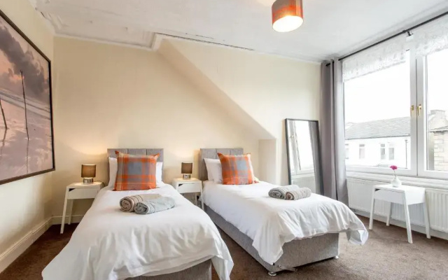 Lomond Serviced Apartments-Hydro House