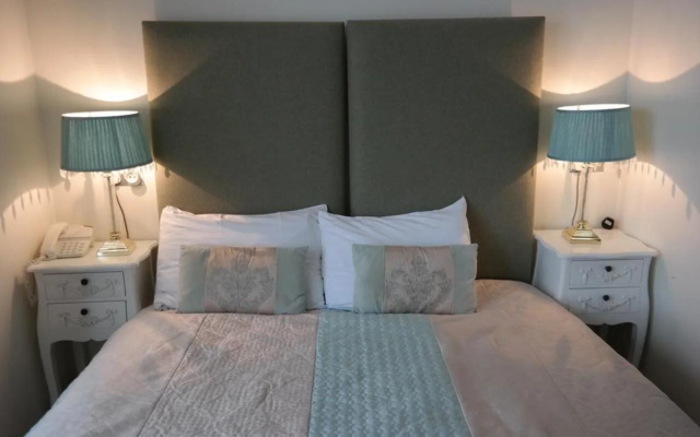 Acorn Guest House