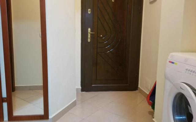 Apartament Emiri Golem