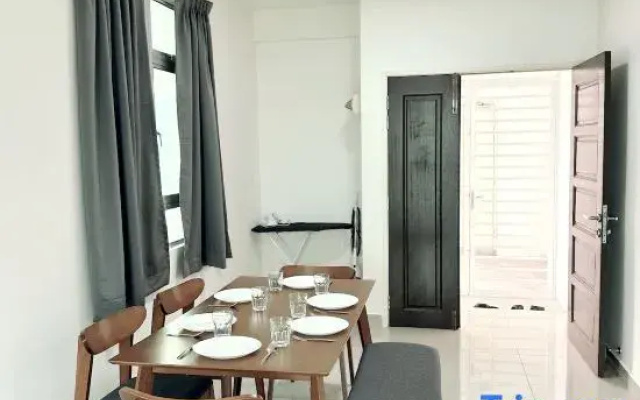 TuR16-10pax-4room1living-SPICE Stadium-1minFoodCourt-5minit Airport