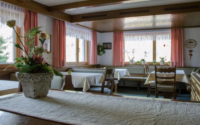 Pension Ahorn