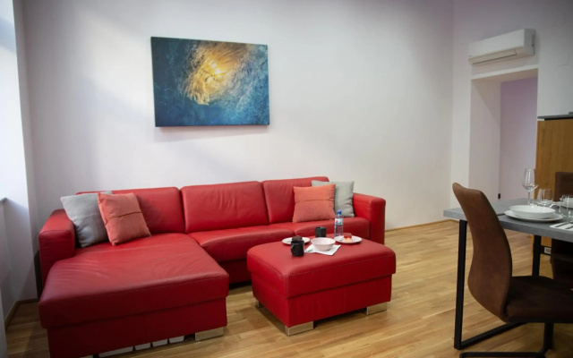 AM-Residence No 8