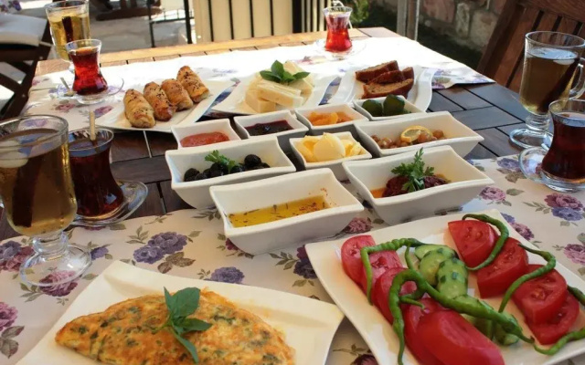 Adacayi Hotel
