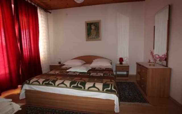 Apartments & Rooms Zlatica Hvar