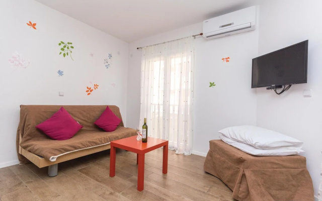 Awesome Home in Premantura With Wifi and 1 Bedrooms