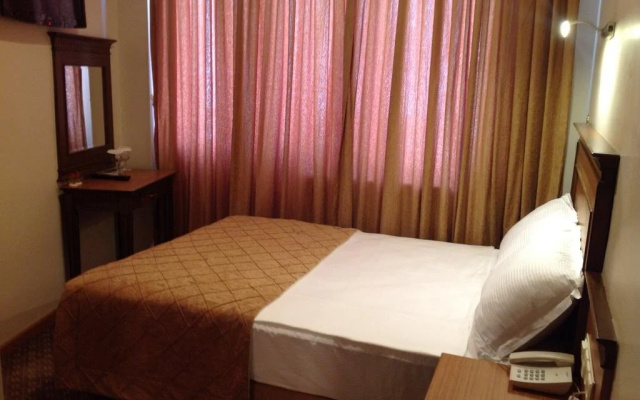 Unal Hotel