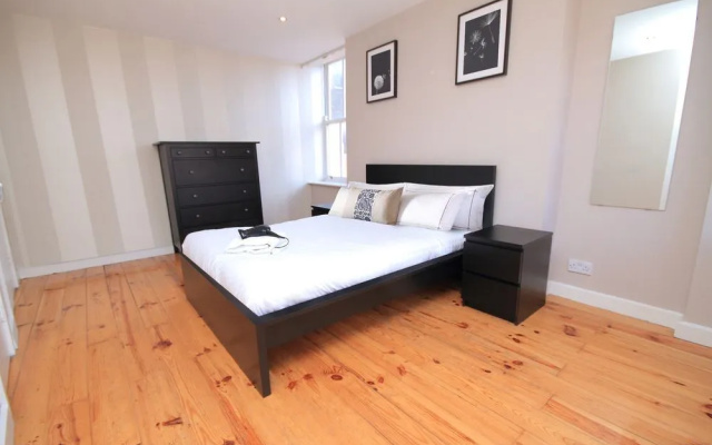 Exquisite Templebar Penthouse