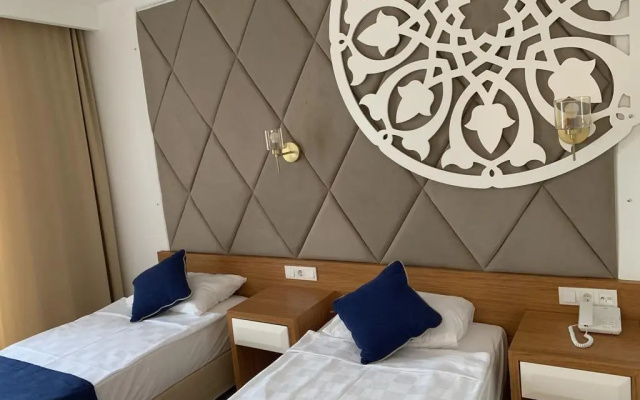 Курорт The Sansa Hotel & Spa