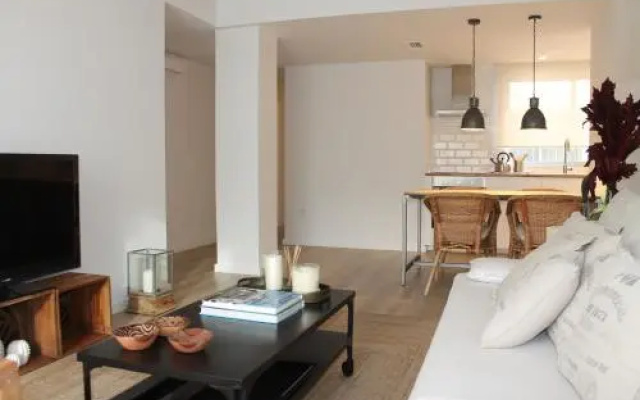 Amorell Apartment