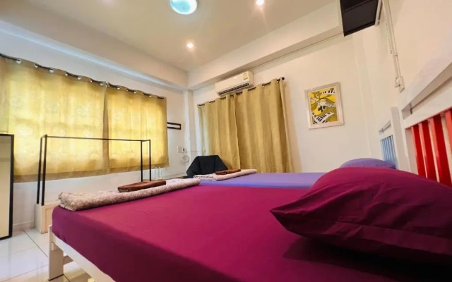 Aekkalukthai Hostel Rayong