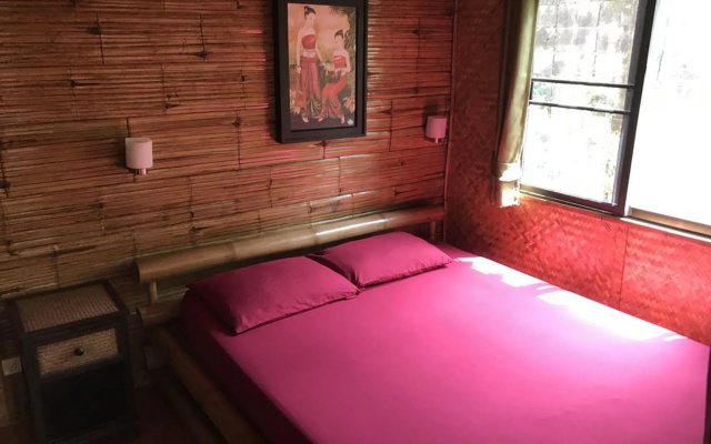 Jaidee Bamboo Huts