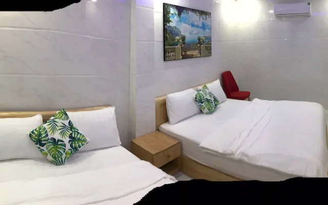 Deluxe Private Room , 2 bed ,4 Guests ,1 Private Bath